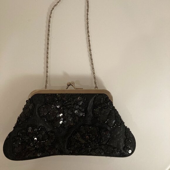 Beaded Floral Black Kiss Lock Clutch Purse with Chain Strap - Picture 8 of 8